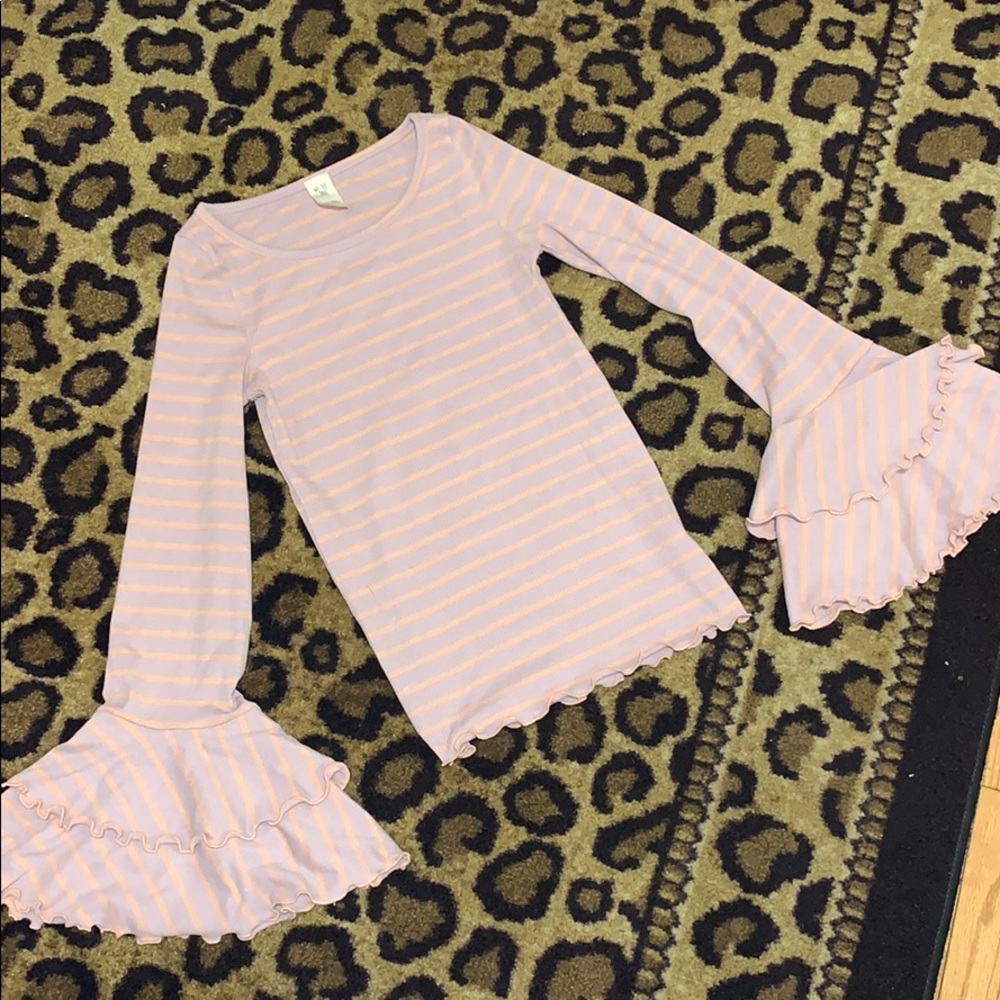 💕 FREE PEOPLE ‘Light Pink Striped Bell Sleeve Top